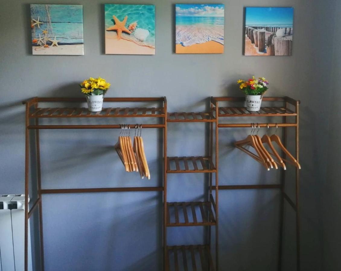 La Dolce Vita - Apartment With Shared Pool And Large Terrace Lido delle Nazioni Luaran gambar